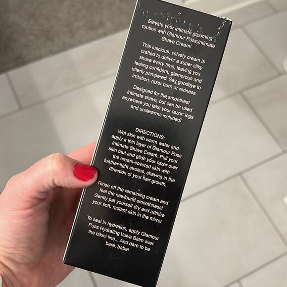 Booty Parlor Glamour Puss Shave Cream - Picture 3 of 5